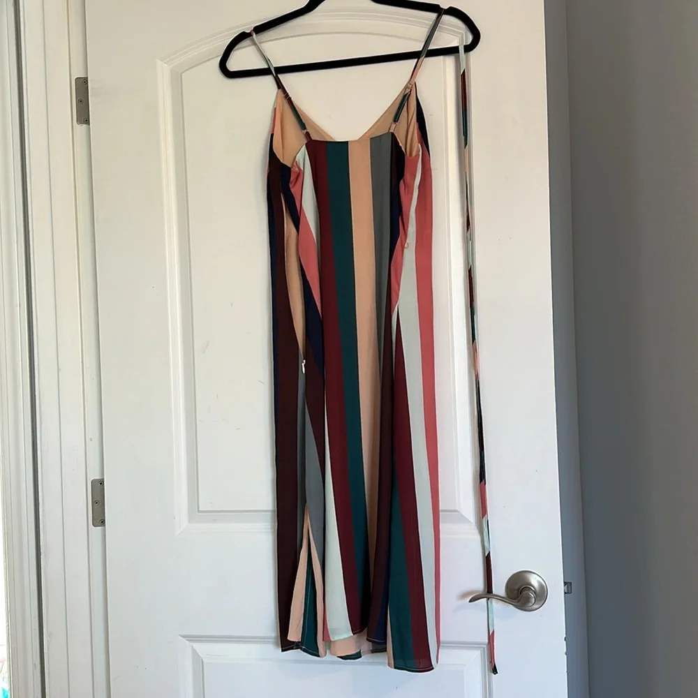 Lulu’s Striped Midi Dress